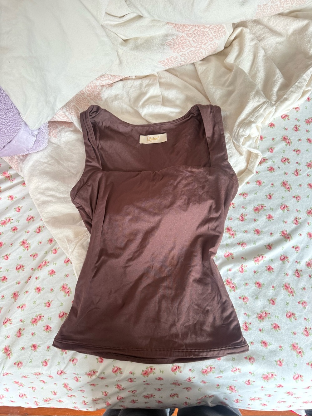Sleeveless Square-Neck Tank Top and in brown by Quonset